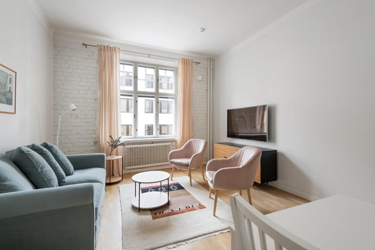 Wehost Fabulous 2Br In Prestigious Punavuori @Iso Roobertinkatu 26 Helsinki Exterior photo